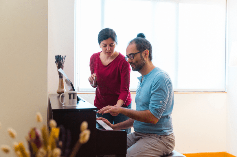 Clases de piano ICM a domicilio en pedagogía musical.
